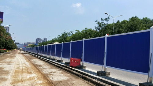 廣東深圳PVC圍擋與噴繪招牌在市政工程中的應用及廠家直銷優勢